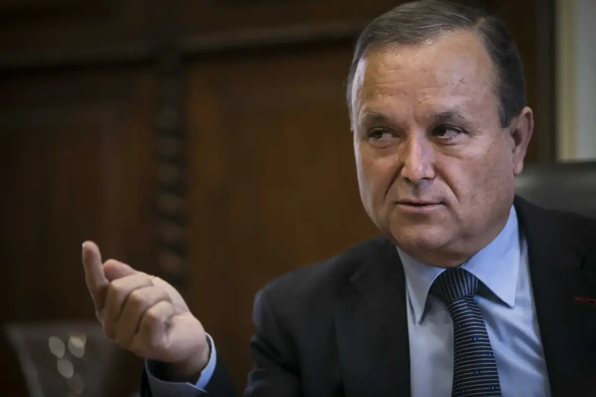 Segundo o Ministério Público, estão em causa cinco empreitadas de obras públicas realizadas num complexo desportivo e em quatro instalações municipais de Oliveira de Azeméis