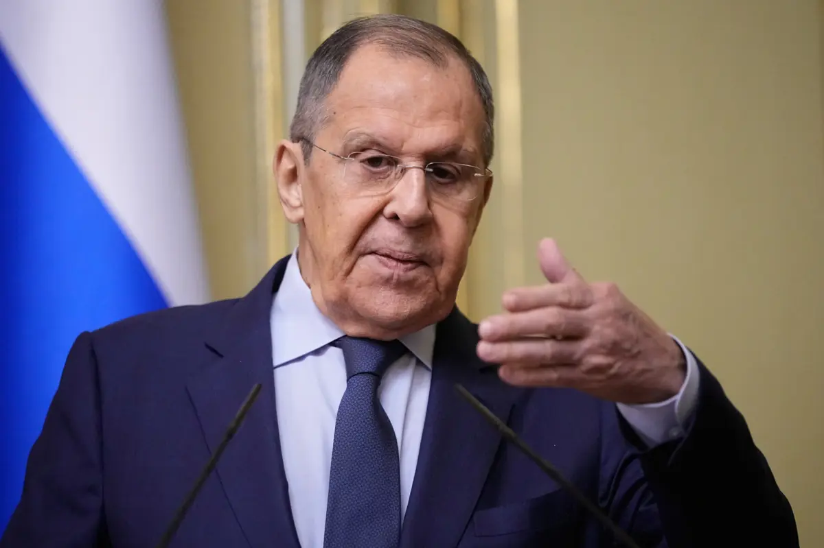 De acordo com Lavrov, não há espaço para compromissos sobre a questão do envio de tropas ocidentais para a Ucrânia