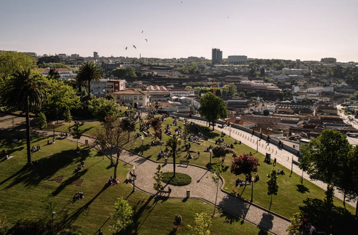 PSP diz que zona do Jardim do Morro tem tido "alguma incidência criminal, nomeadamente tráfico de estupefacientes"