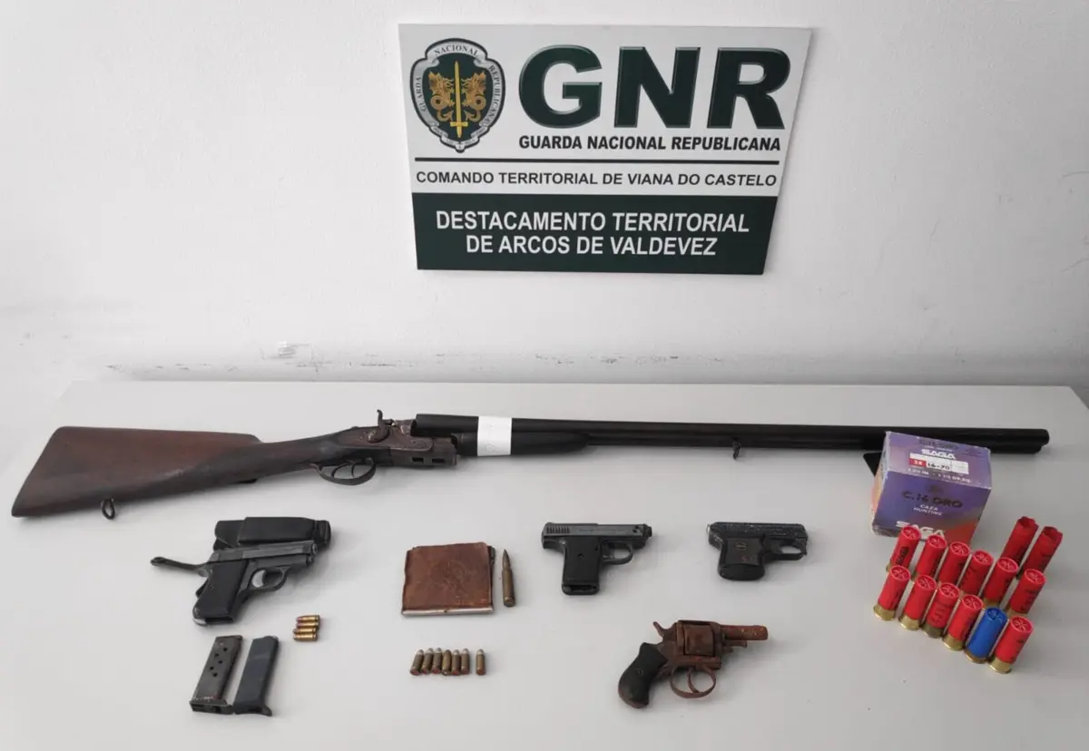 A GNR efetuou duas buscas, uma domiciliária e uma em veículo