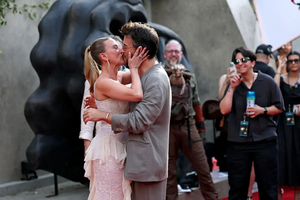 Jonathan Bailey também integra o elenco de "Mundo Jurássico — Renascimento"