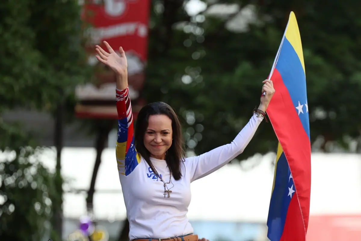 María Corina Machado vive na clandestinidade desde a reeleição de Nicolás Maduro