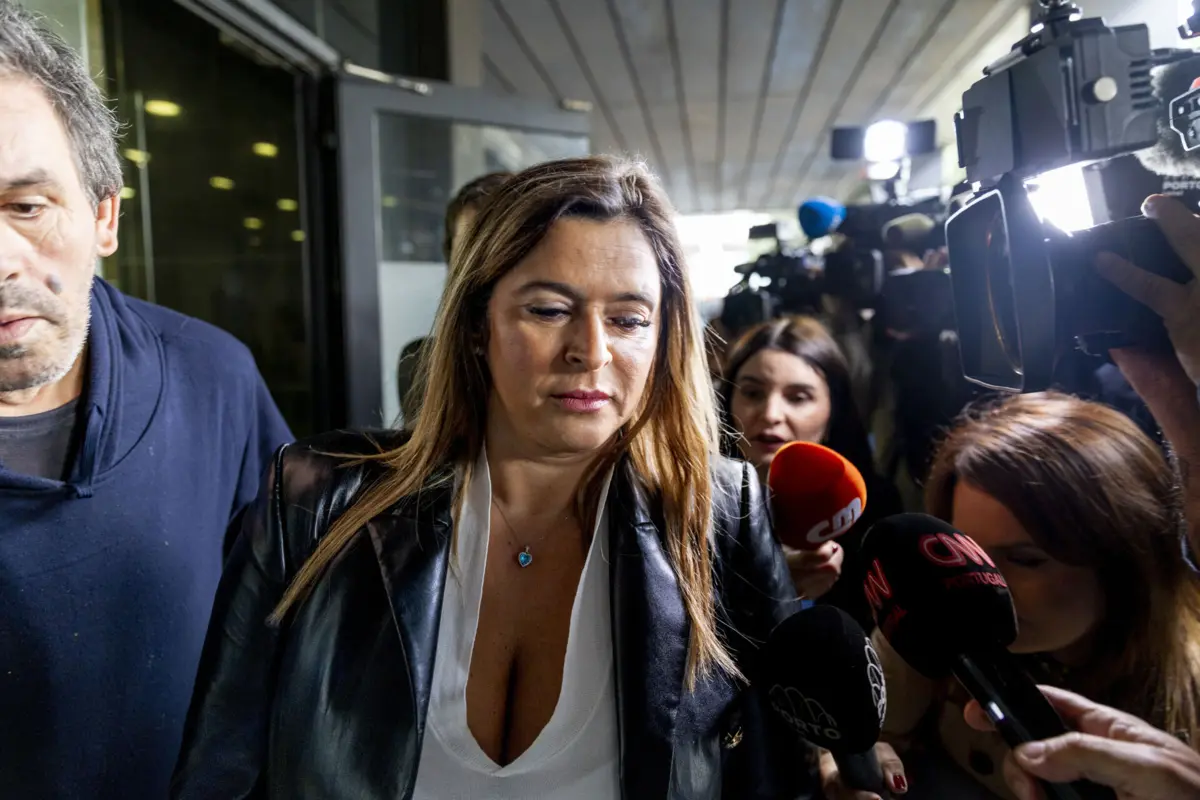 Sandra Madureira, mulher de Fernando Madureira, ex-líder dos Super Dragões, em prisão preventiva