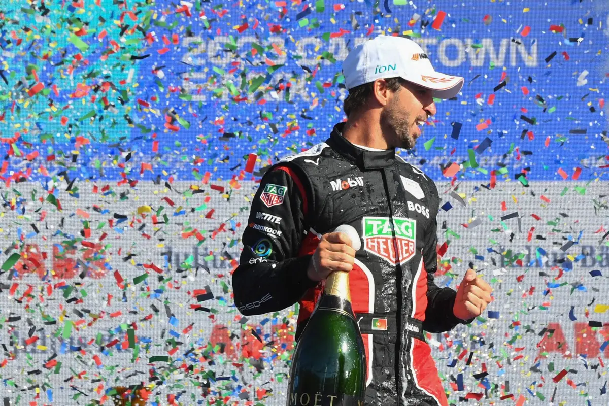 Félix da Costa venceu o E-Prix de Berlim