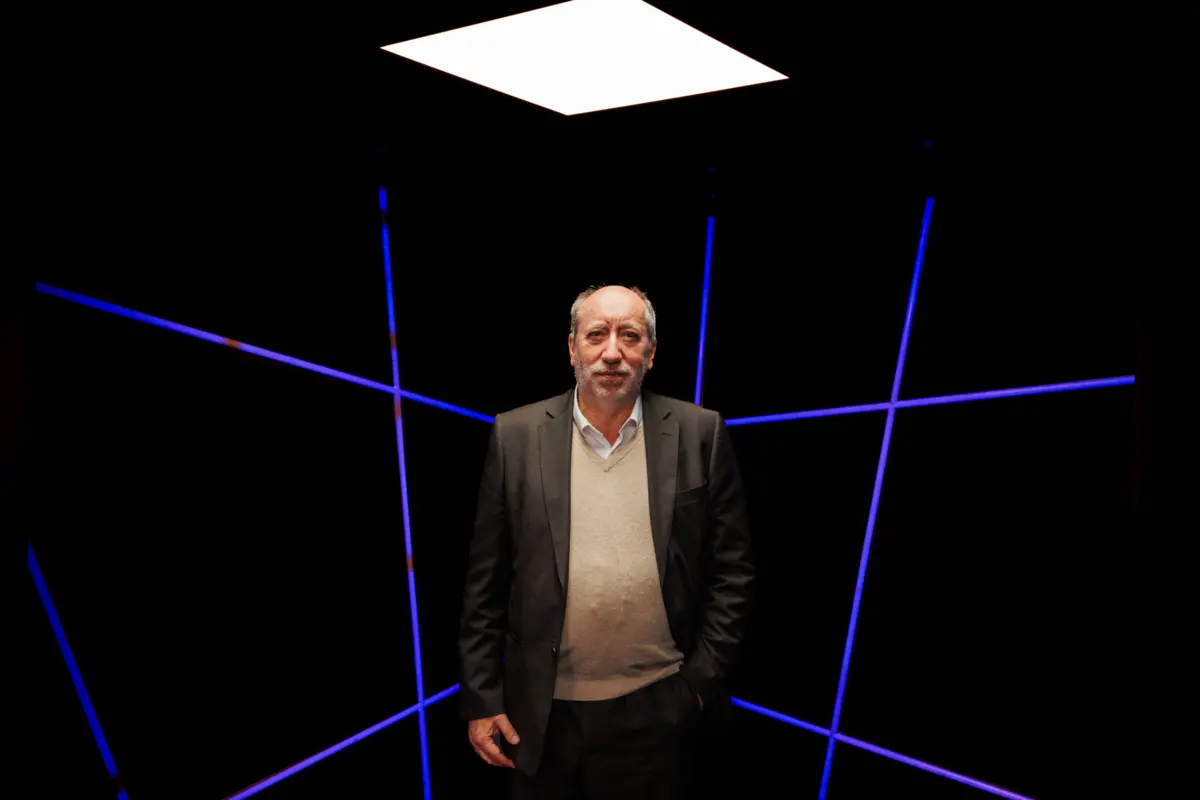 António Filipe, o candidato presidencial apoiado pelo PCP, apresenta-se contra o que descreve como "consenso neoliberal"