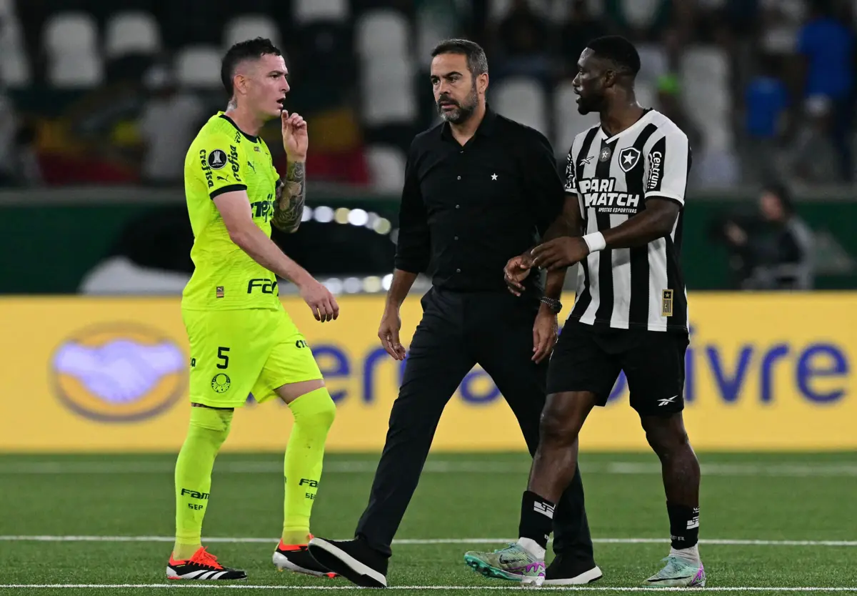 Artur Jorge treina um dos principais clubes do Rio de Janeiro