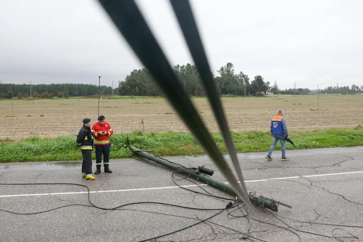 Efeitos das tempestades ainda se verificam em várias zonas do país