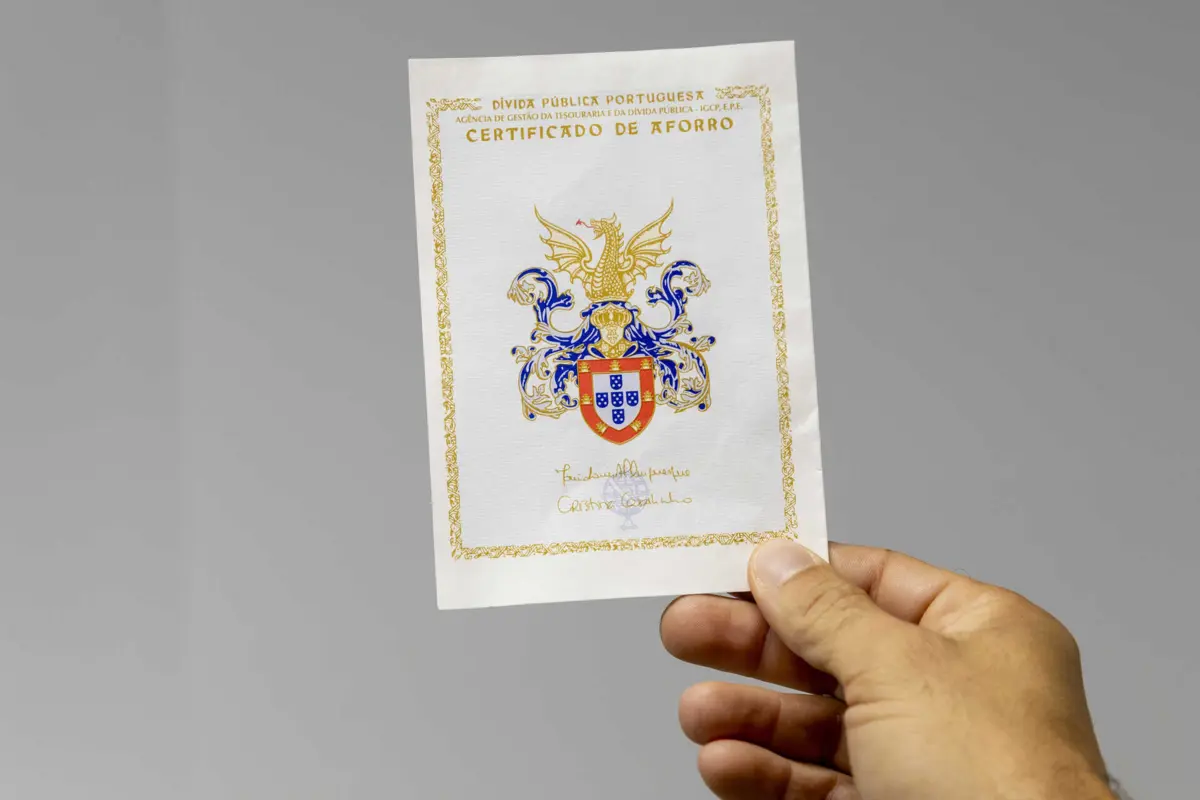 Imagem de contexto do artigo Governo duplica limite de subscrição dos certificados de aforro para 100 mil euros