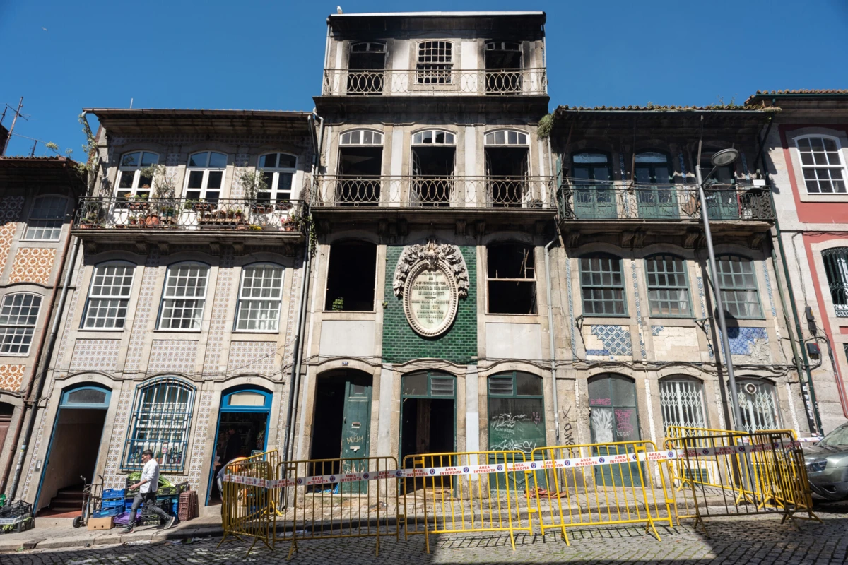 Em meados de novembro, o presidente da Câmara do Porto esclareceu que a avaliação externa solicitada pelo município indicava que a casa de Almeida Garrett valia cerca de 1,5 milhões de euros