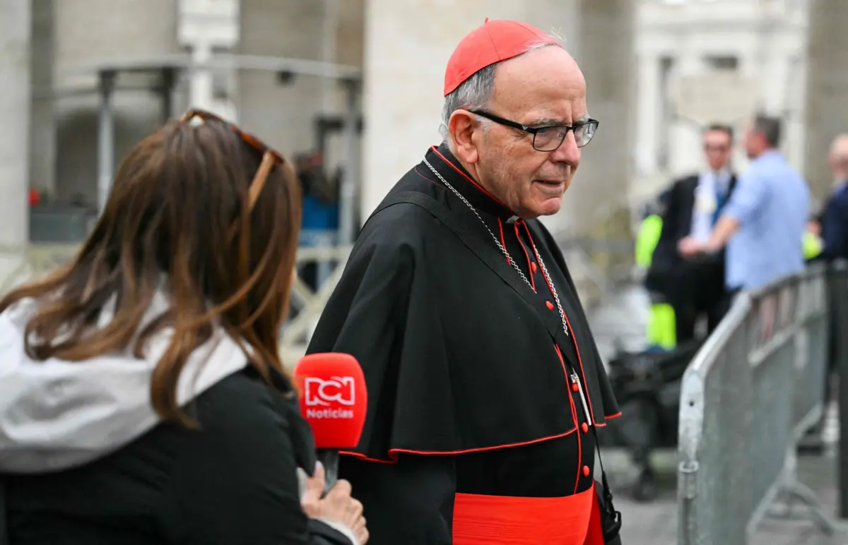 D. Manuel Clemente fotografado no Vaticano