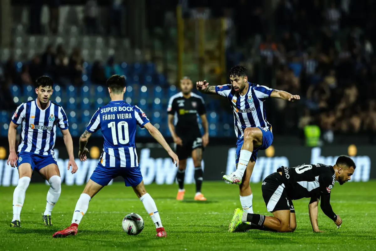 Alan Varela falha o jogo com Wydad AC