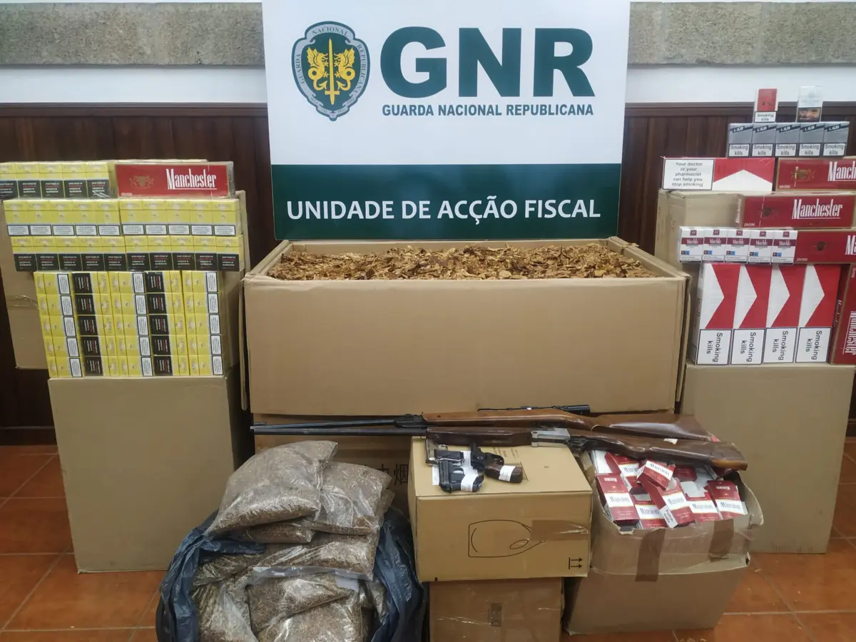 GNHR apreendeu tabaco, armas, dinheiro e viaturas