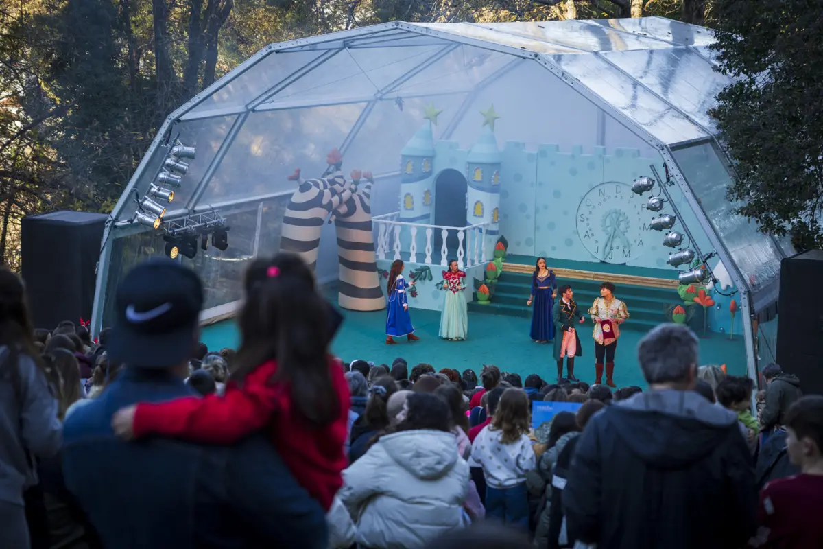 Bilhetes para domingo podem ser usados esta sexta-feira ou no sábado