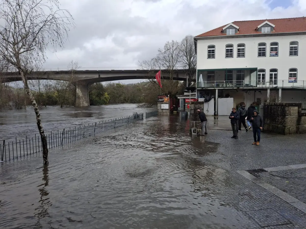 Utilização de embarcações no rio é desaconselhada