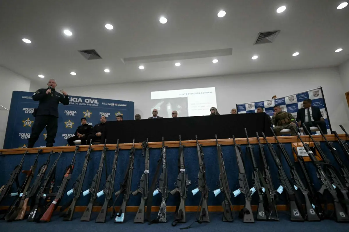 Segundo as autoridades, parte do armamento provém de outros países, como Venezuela, Argentina, Peru, Bélgica, Rússia e Alemanha