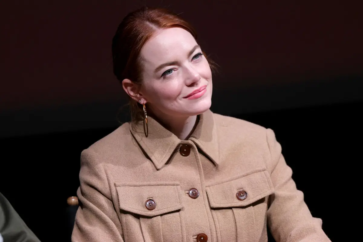 Emma Stone volta a trabalhar com Yorgos Lanthimos cinco anos depois