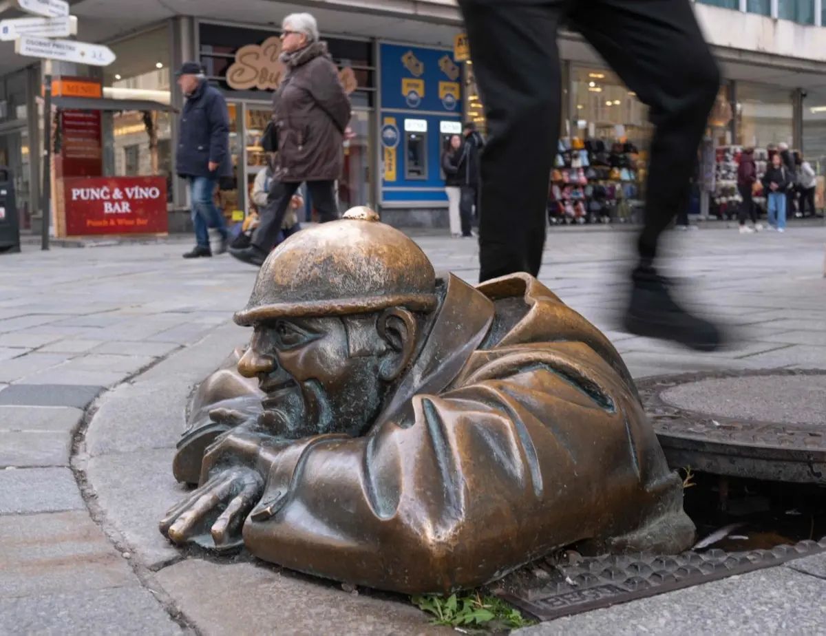 Peões da Eslováquia vão ter velocidade máxima para caminhar nos passeios