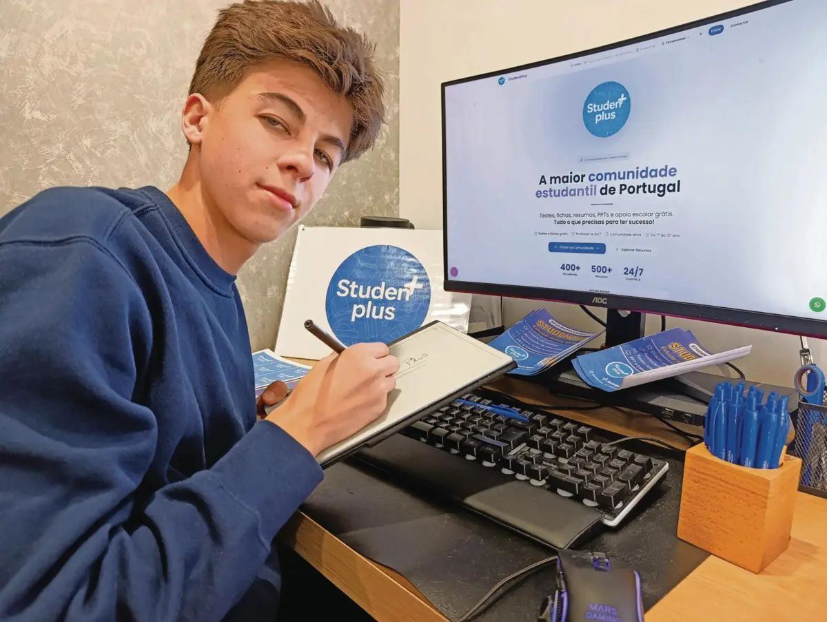 "Criei esta plataforma para ajudar outros estudantes a alcançar o sucesso", afirma Rodrigo