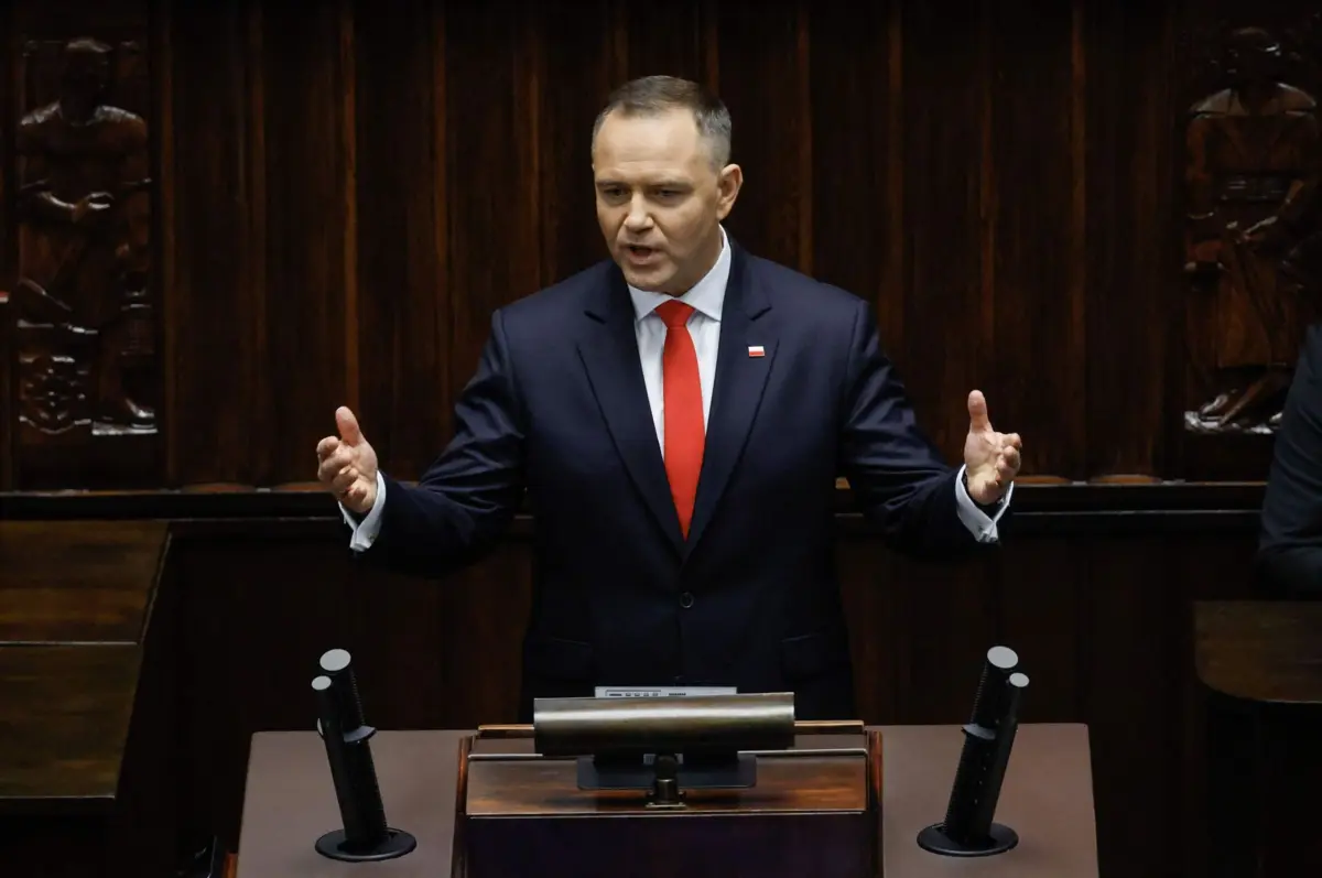 Karol Nawrocki tomou posse como Presidente da Polónia