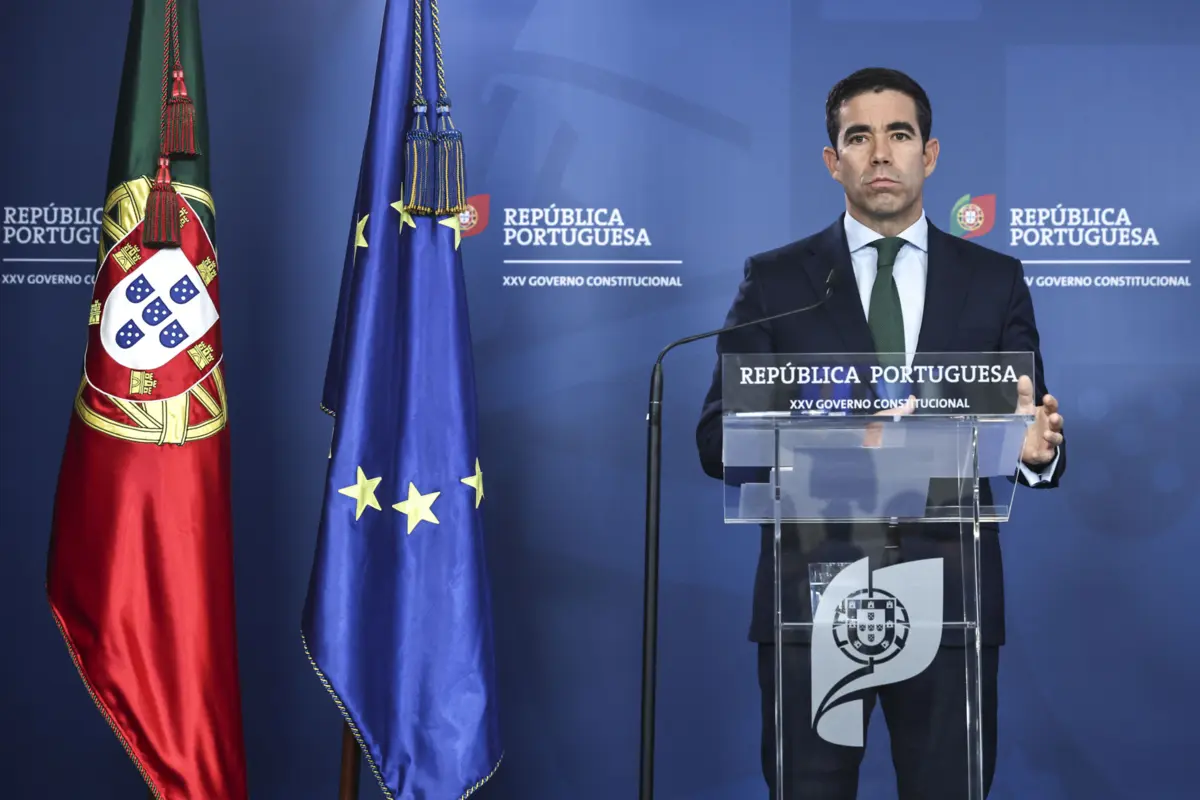 O ministro da Presidência, António Leitão Amaro, depois do debate parlamentar