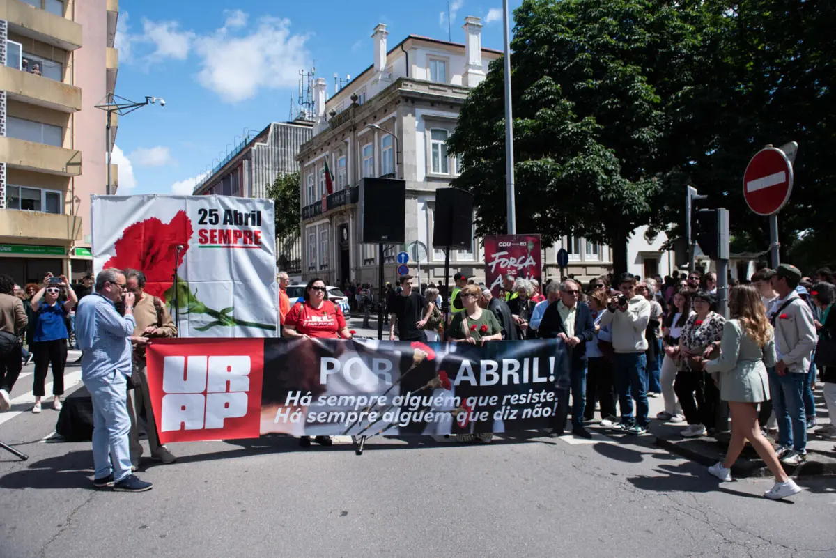 Imagem de contexto do artigo Agenda preenchida para o 25 de Abril apesar do luto nacional