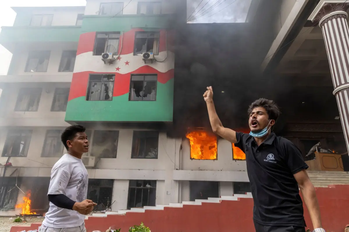 Protestos contra bloqueio das redes sociais e a corrupção geraram onda de violência