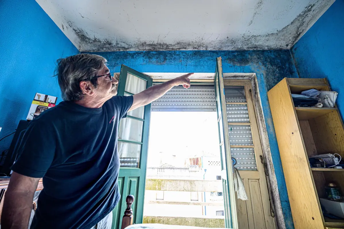 Quarto de Aurelino Pinto e da mulher tem infiltrações de água