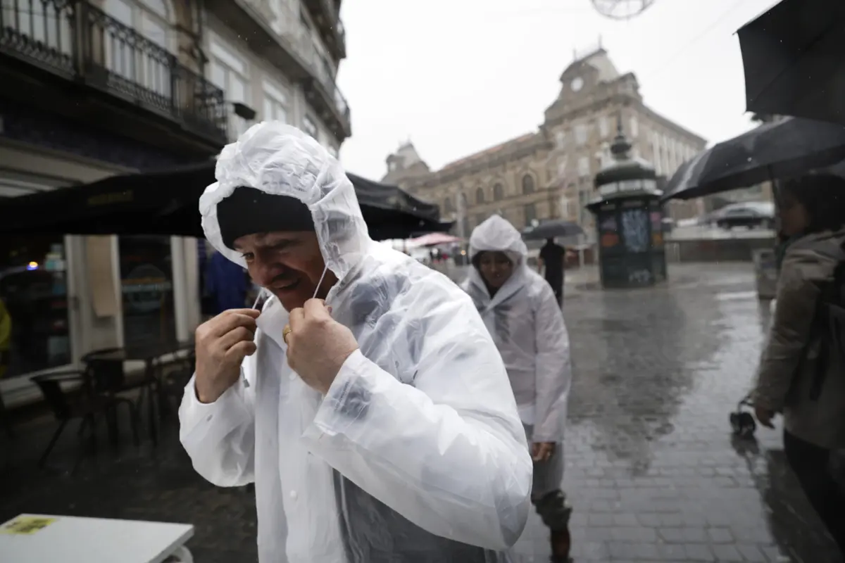 Aguaceiros durante a madrugada