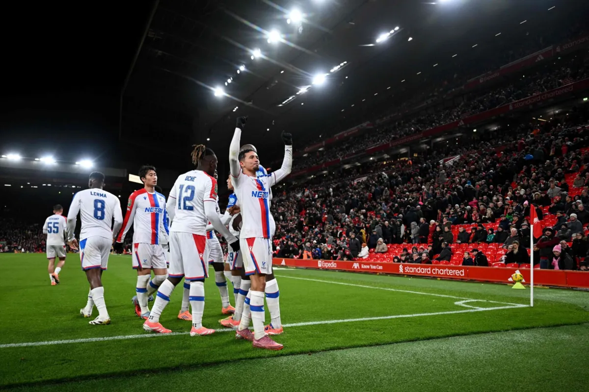 Liverpool eliminado pelo Crystal Palace da Taça da Liga inglesa - JN