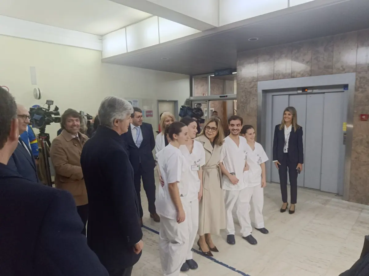 Ana Paula Martins, ministra da Saúde, durante a visita à Unidade Local de Saúde do Alto Minho (ULSAM)