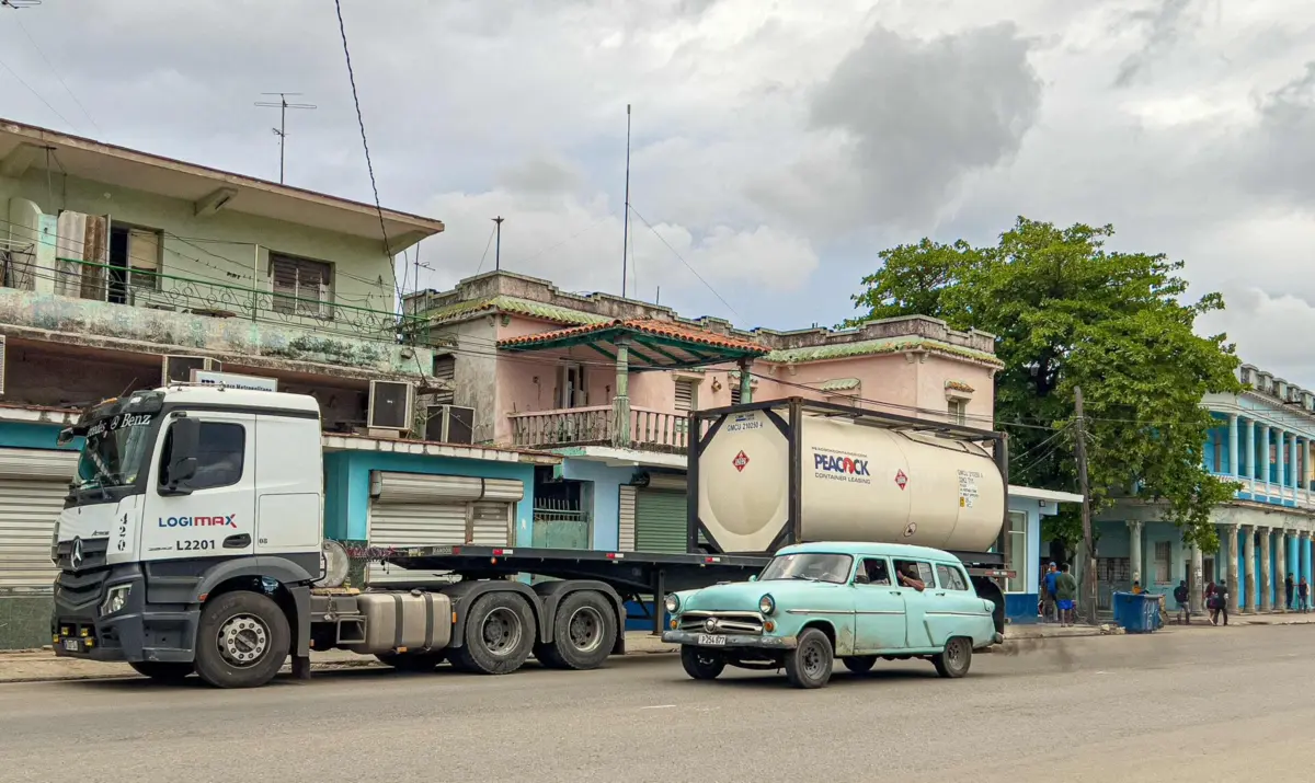 Flexibilização permite, até 11 de abril, a venda do petróleo russo já carregado em navios