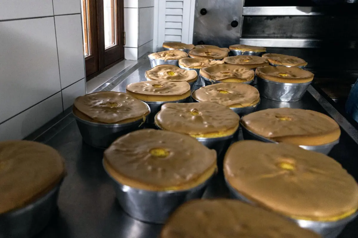 O ovo é o principal ingrediente do pão de ló e o preço vai refletir-se no produto final