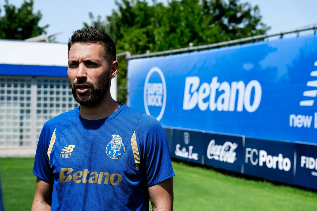 Francesco Farioli quer honrar a memória de Jorge Costa