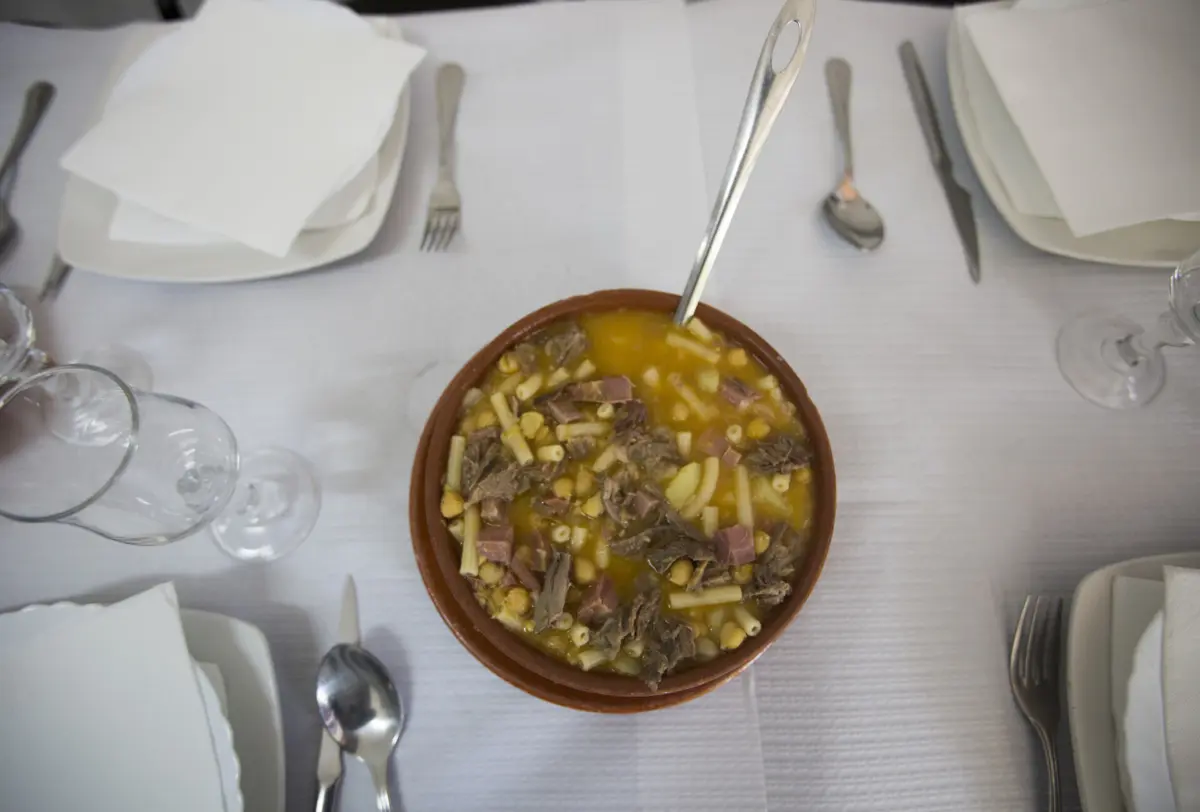 O kit de degustação - com malga, colher, e caneca incluídas - custa 7,5 euros