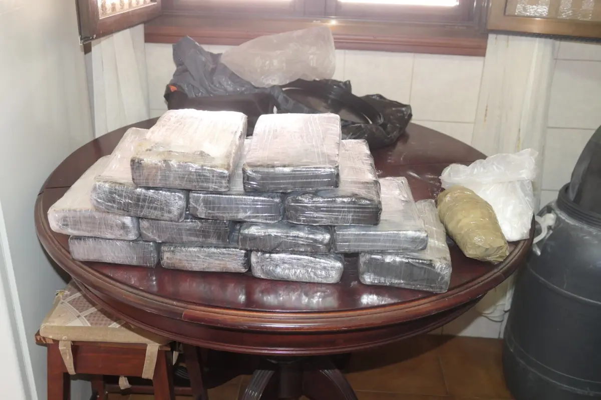 Laboratório transformava pasta de coca em cocaína