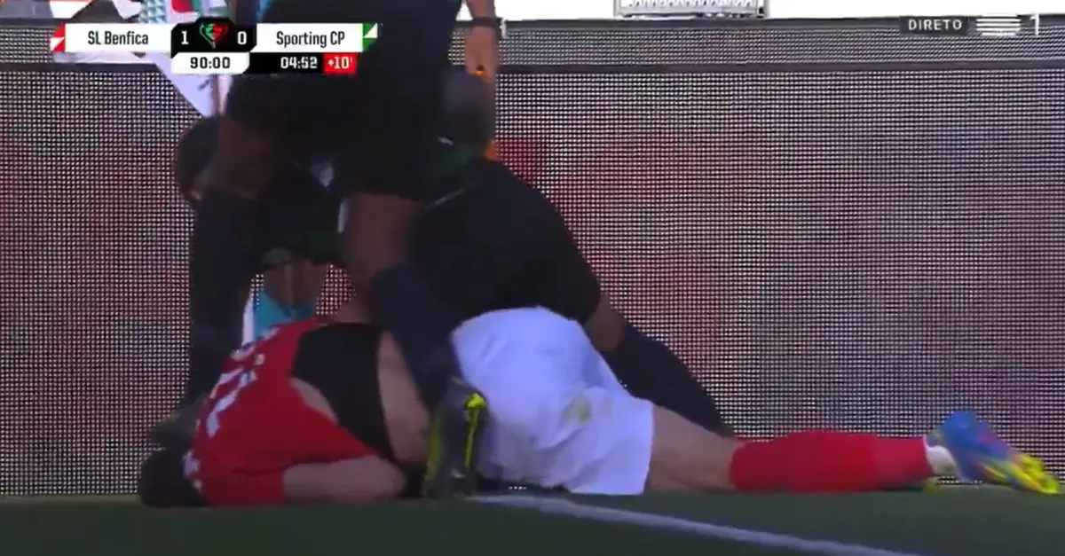 Belotti foi pisado na cabeça