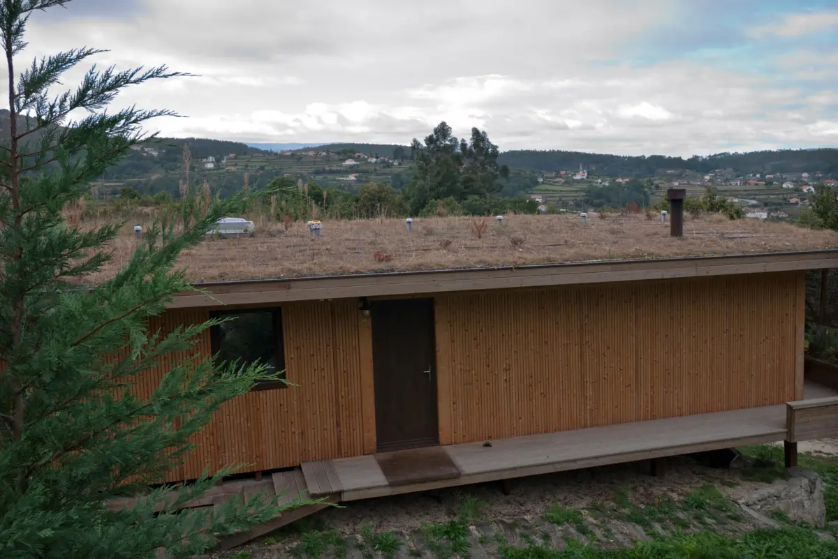 Imagem de contexto do artigo Moradores temem demolição de casas de madeira ilegais em Boliqueime