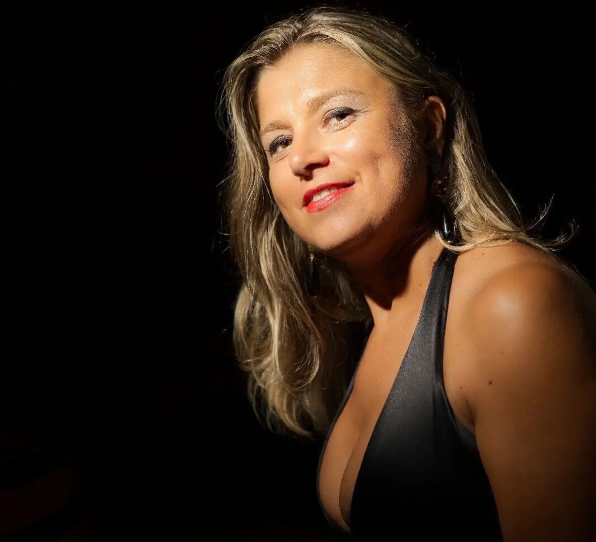 Sandra Cristina, fadista de Matosinhos, gravou o primeiro disco aos 13 anos