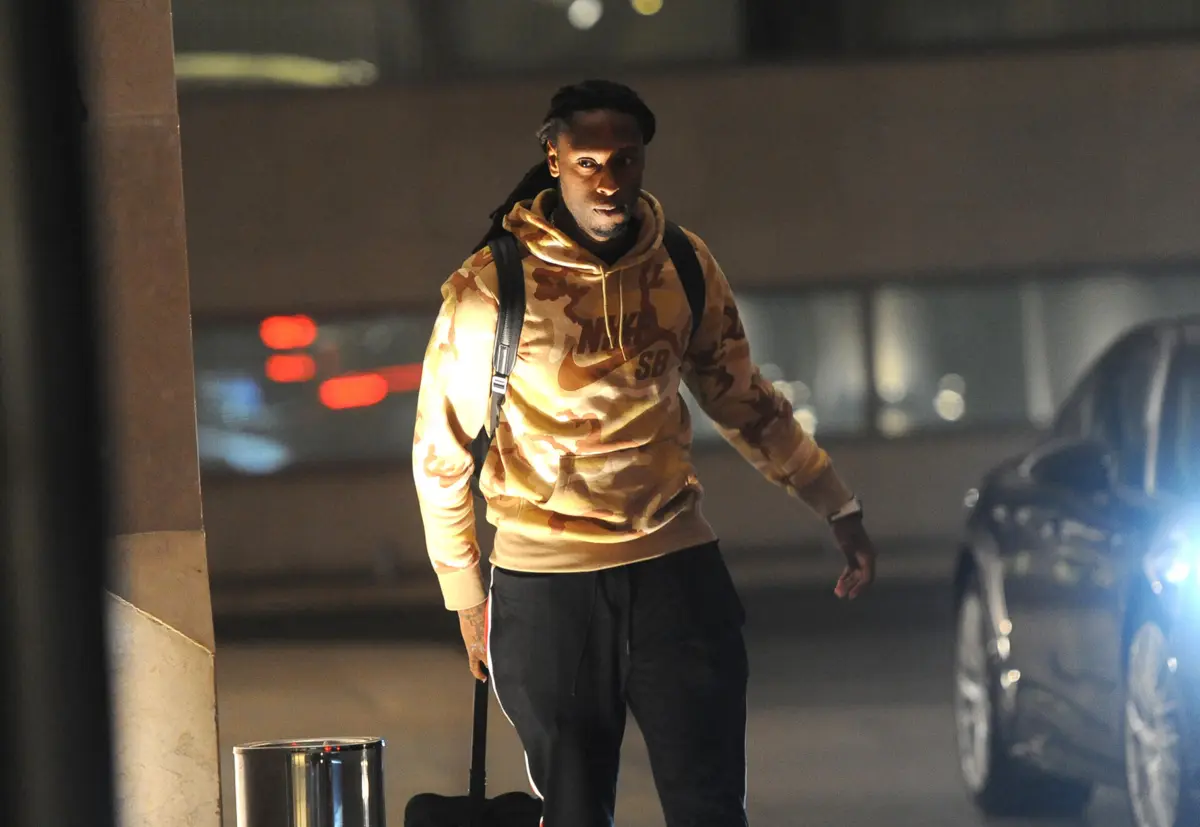 O defesa-central joga atualmente no Al-Khor, no Qatar