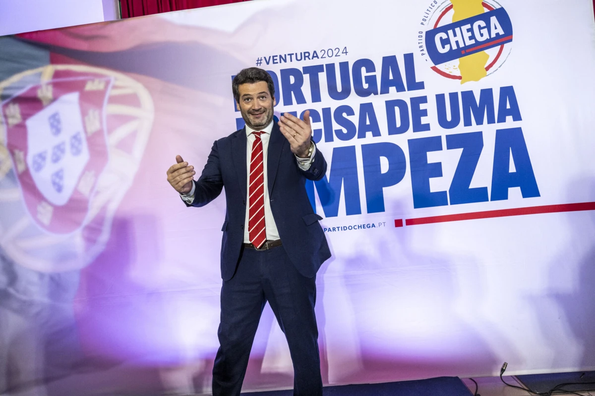 André Ventura, presidente do Chega, iniste que pode haver governo de Direita