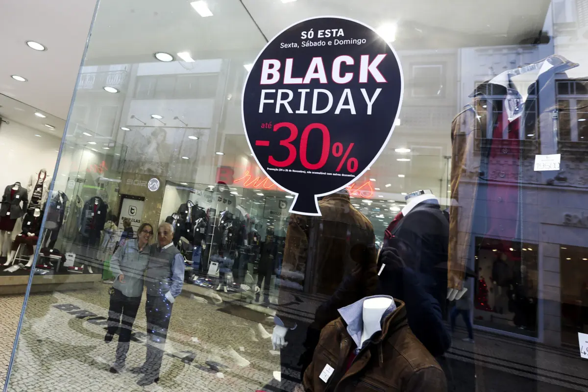 Tradição celebra-se em todo o mundo na última sexta-feira de novembro