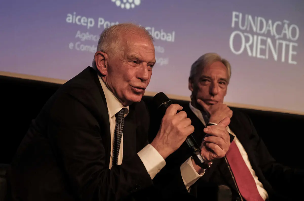 O chefe da diplomacia da UE, Josep Borrell, e o ministro dos Negócios Estrangeiros, João Gomes Cravinho