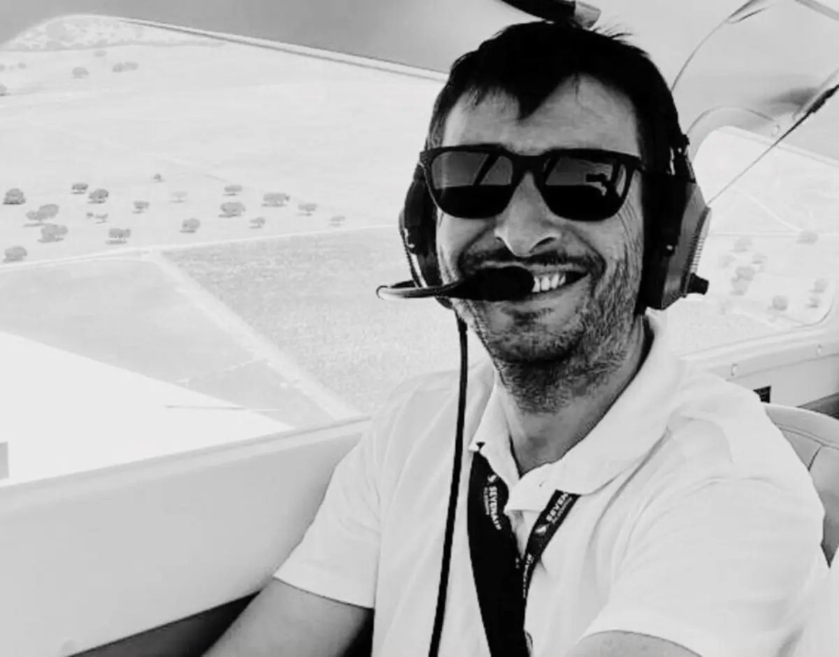 Carlos Delgado era piloto de instrução e morreu na queda de uma aeronave