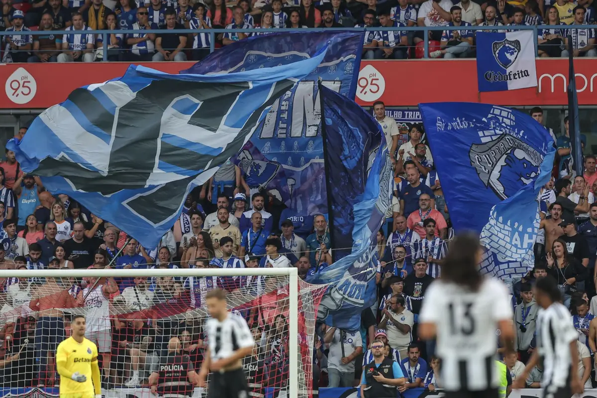 Claques do F. C. Porto tinham motivado castigo após incidentes em Alvalade