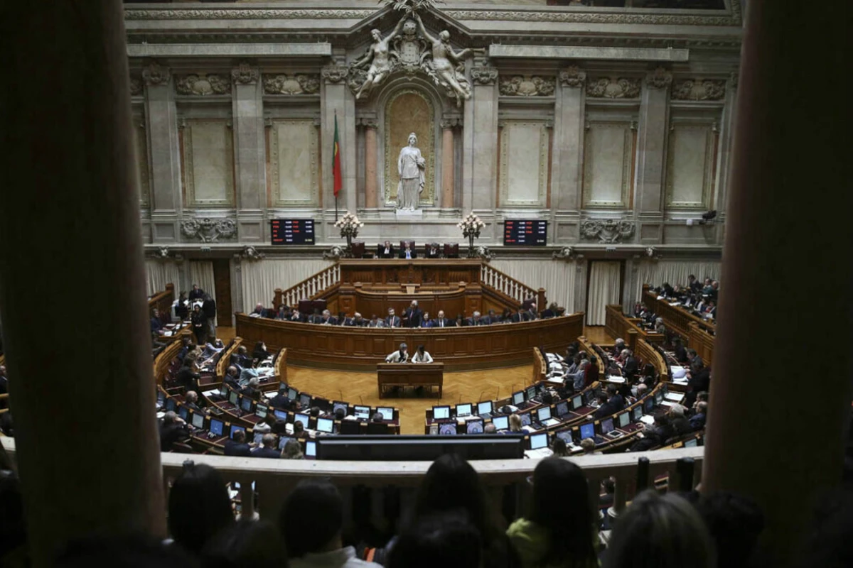 Imagem de contexto do artigo Saúde, impostos e censura ao Governo no arranque da segunda sessão legislativa