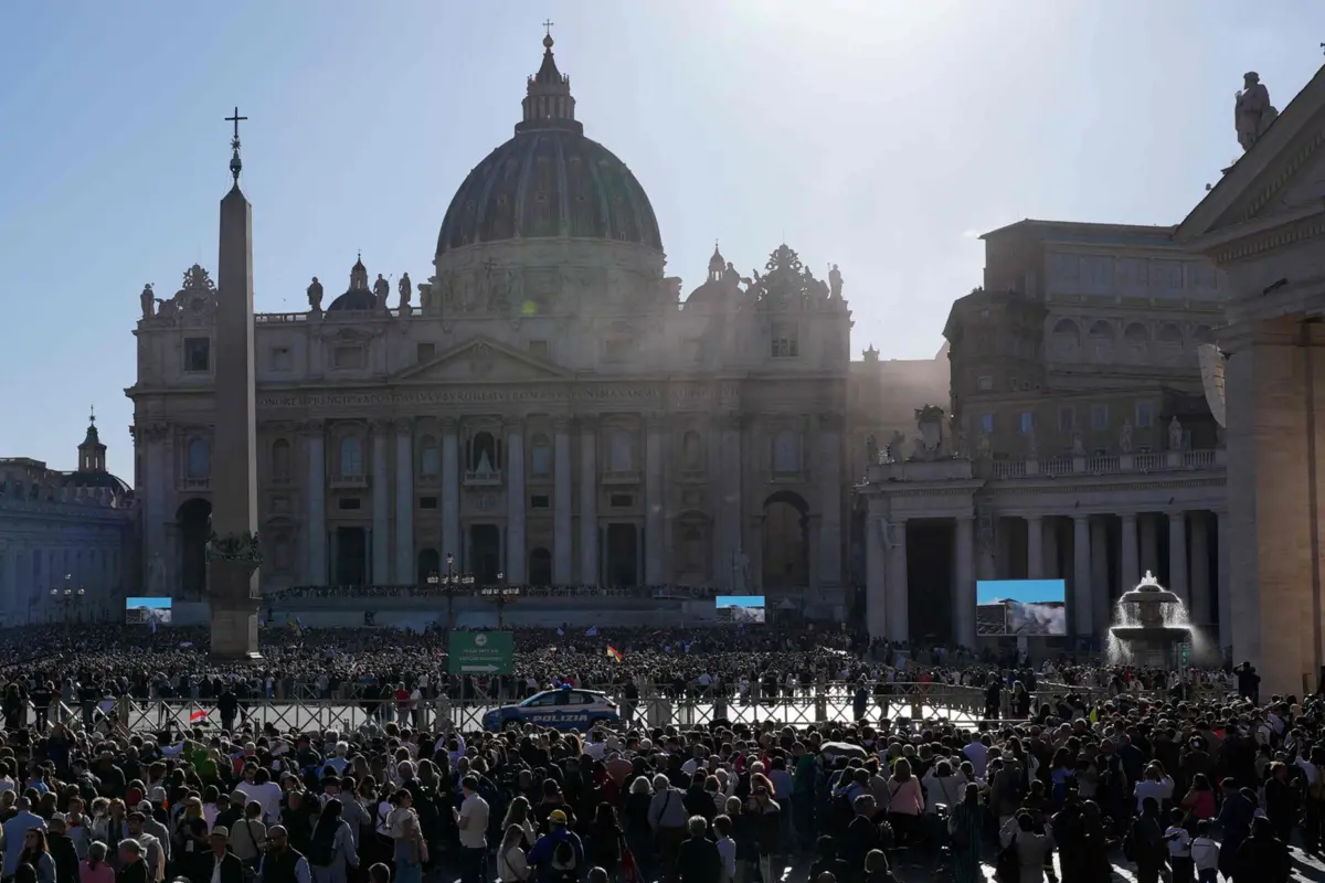 Imagem de contexto do artigo Direto do Vaticano: Leão XIV já falou pela primeira vez aos fiéis