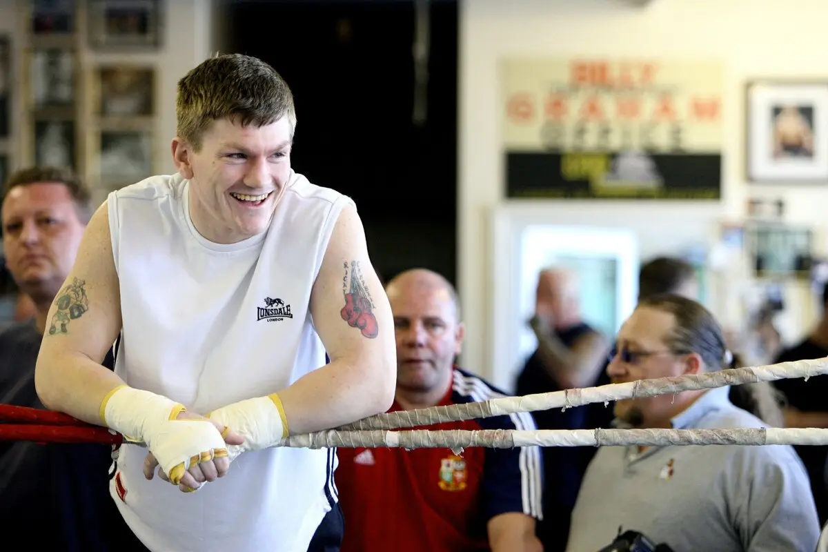 Ricky Hatton, ex-campeão mundial de boxe, morre aos 46 anos - JN