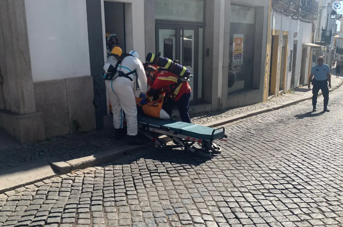 Mau cheiro deu alerta para corpo no interior da casa