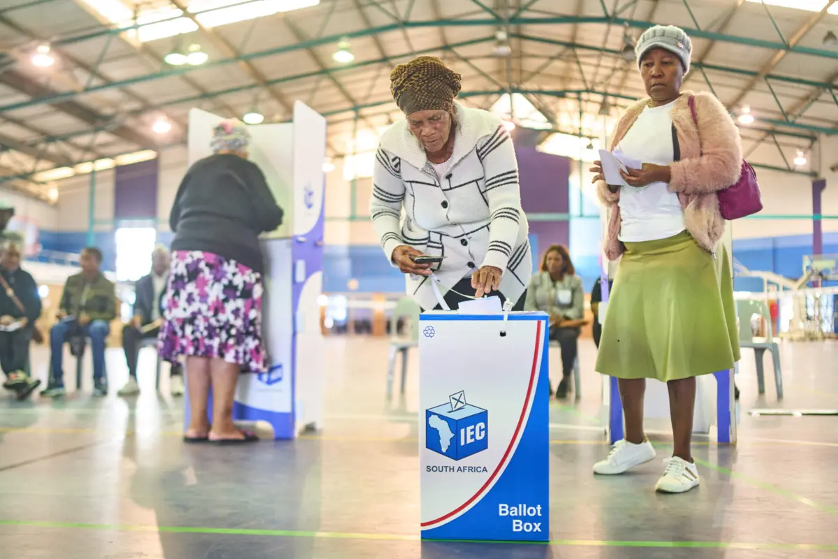 Declínio do ANC é atribuído a "más políticas"