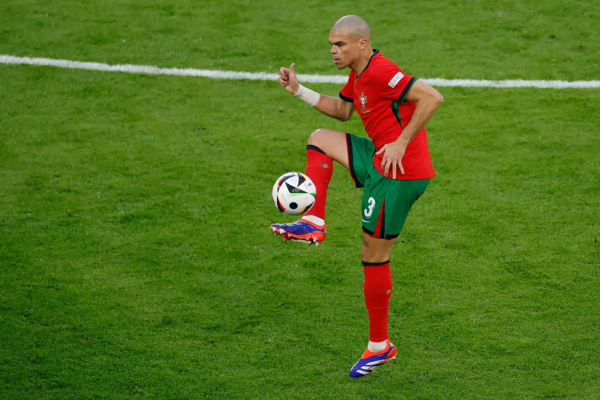 Imagem de contexto do artigo Pepe no fim de linha na seleção